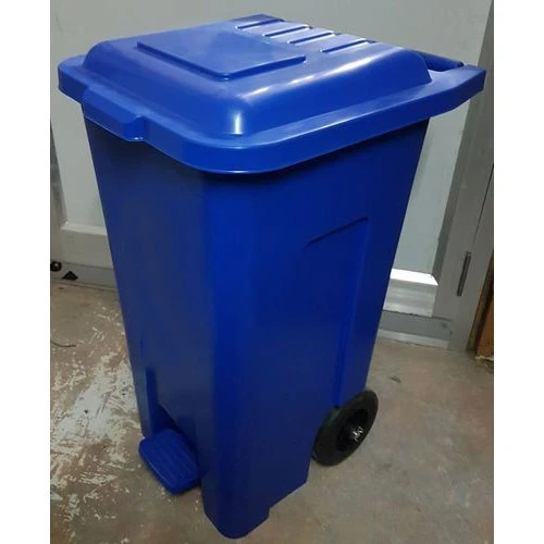 60 Litre plastic pedal bin